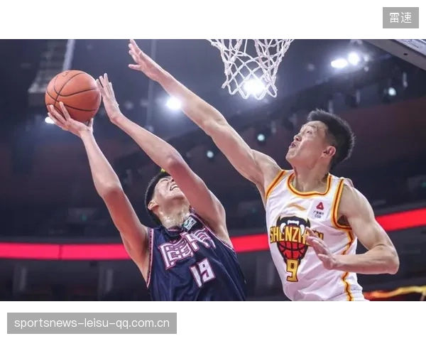 CBA广东内外线结合制造多点开花攻势