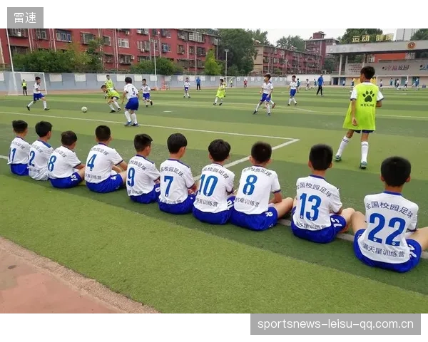 王岚嵚十五分：从“小小少年”到“中国少年足球之星”的不凡之路
